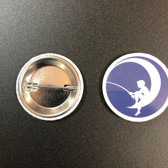 Dream works LOGO buttons! - Picture 2 of 4